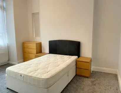 1 Bedroom Flat in Manchester - Available Now
