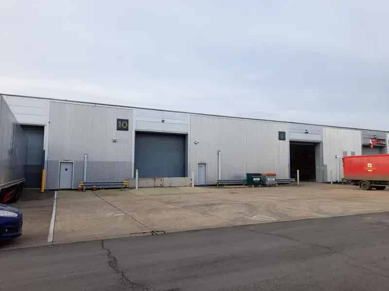 Refurbished Industrial Unit Basingstoke Allocated Parking EV Charging