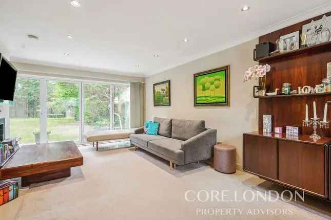 Detached house to rent in West Road, London W5