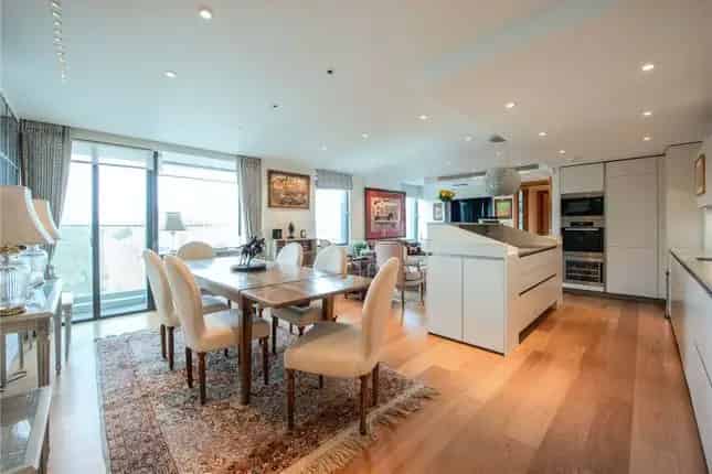 Flat for sale in Hyde Park Square, London W2