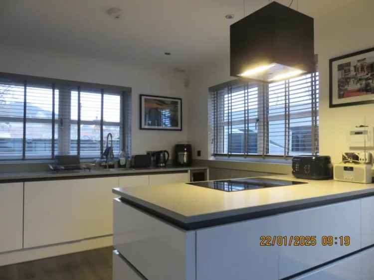 3 Bedroom House To Rent