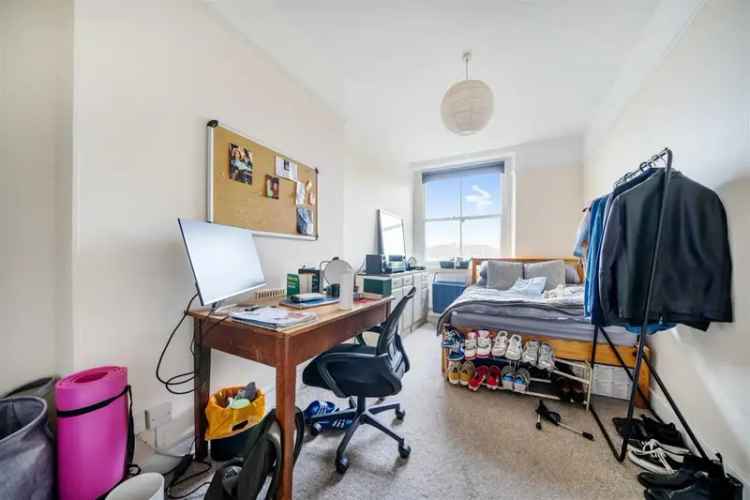 3 Bedroom Flat for Sale - 1100 sq ft Period Apartment with Parking