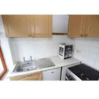 1 Room Studio Flat London 39m2 Garden Access Fully Furnished