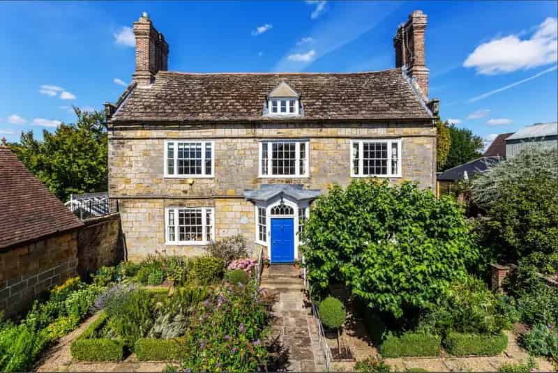 7 Bedroom Detached House For Sale in Cuckfield