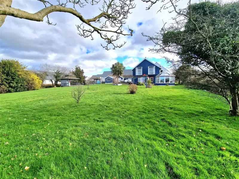 2 Bedroom Detached House for Sale