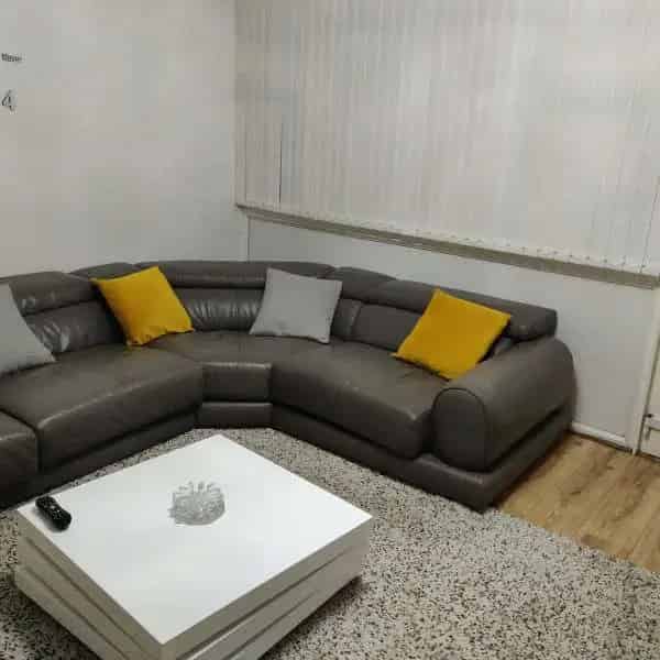 3 Bedroom House Near Underground Station and Asda