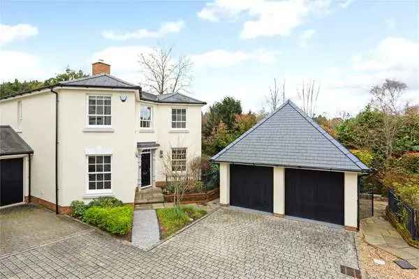 Spacious Family Home in Winchester with Stunning Open-Plan Living