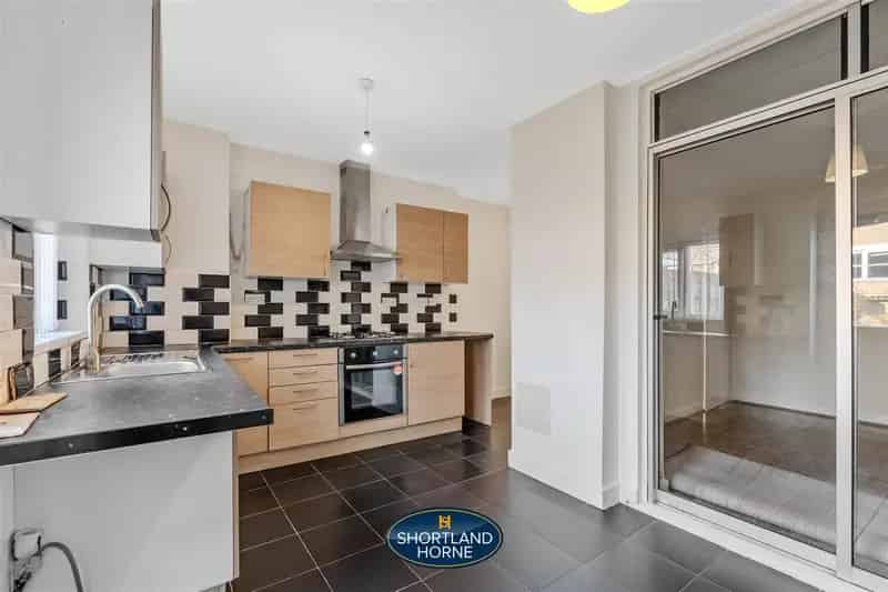 3 Bedroom Terrace House to Rent