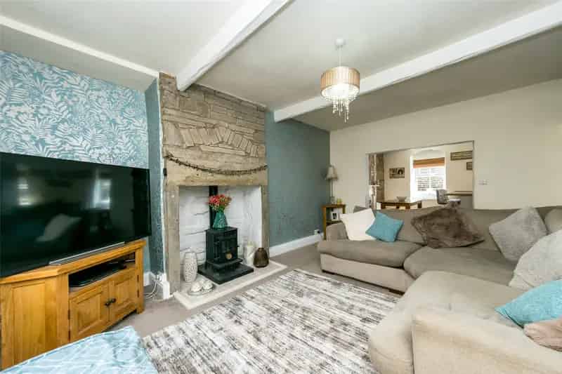 Four Bedroom Character Stone Terrace Calverley