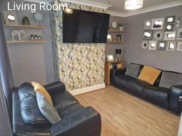 House For Rent in Wakefield, England