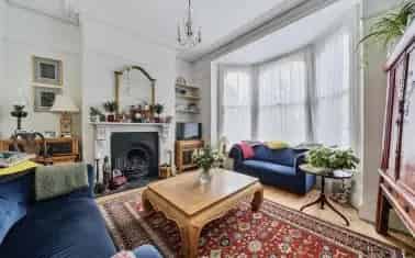 Victorian Townhouse Exeter Over 2300 sq ft 3 Floors Planning Permission