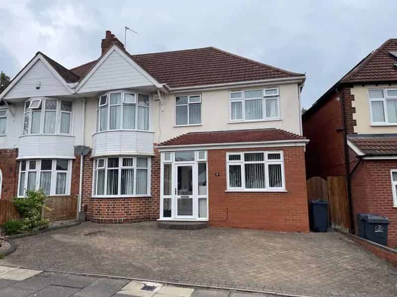 5 Bedroom Semi Detached House For Sale