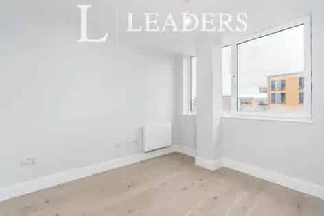1 Bed Flat 21m² Southampton Modern Apartment Near Hospital