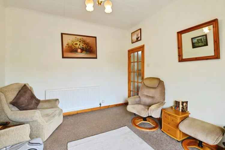 Charming 3-Bedroom Detached Bungalow Near York