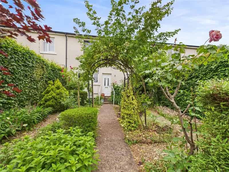 2 Bedroom Terraced House for Sale in Stroud