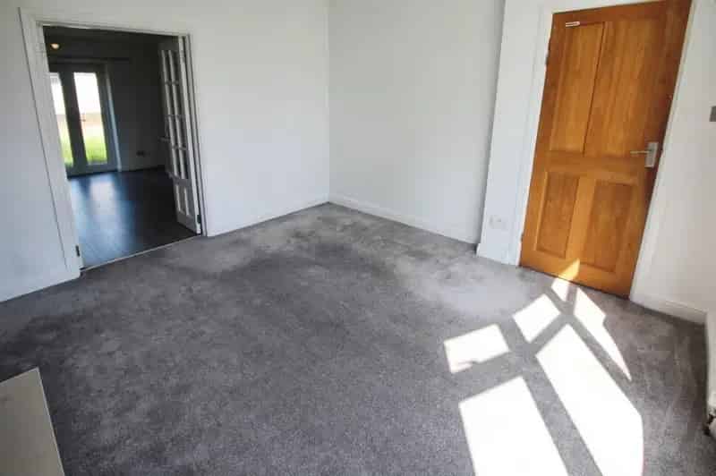 3 Bedroom Semi Detached House to Rent Sheffield S8