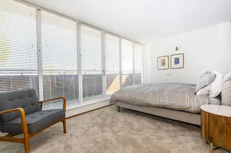 3 Bedroom Penthouse Apartment Richmond Hill