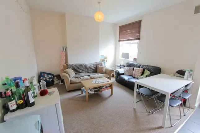 Terraced house to rent in Horfield Road, Bristol BS2