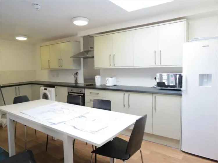 7 Bedroom Student Apartment Westbourne