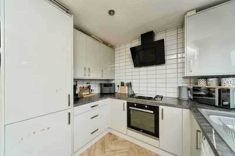 Immaculate 2-Bedroom House in Eastbourne Seaside Area