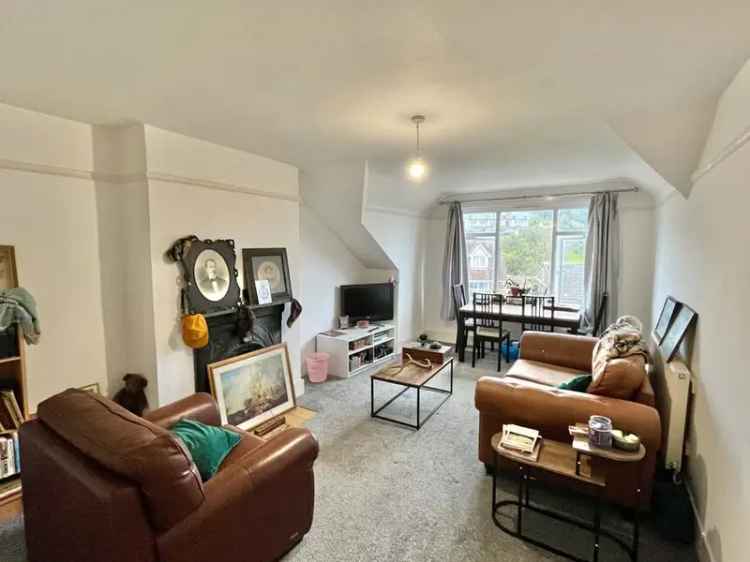 2 Bedroom Flat for Sale Sandgate Kent