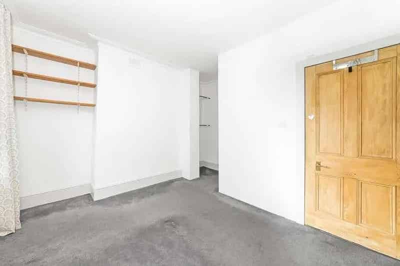 2 Bed Flat for Sale in East Dulwich