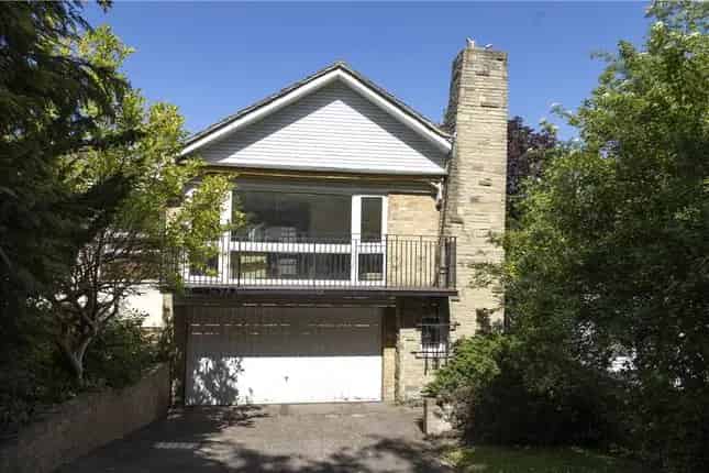 4 Bedroom Detached House for Sale in Coombe Estate Kingston Upon Thames