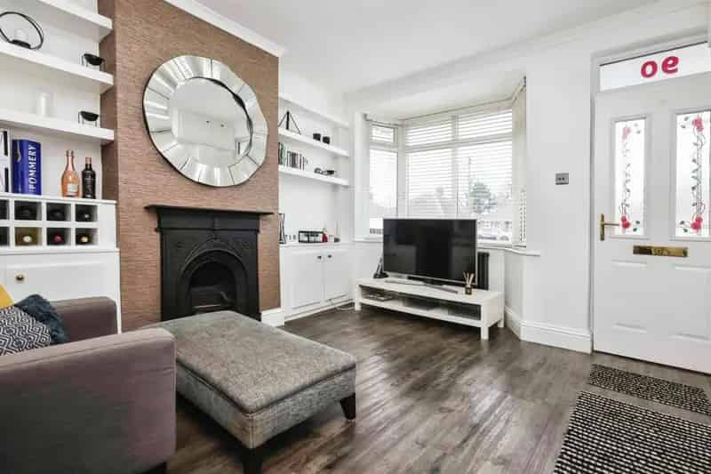 3 Bedroom Semi Detached House for Sale Coleshill Road