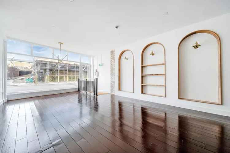 Modern Retail Unit Chalk Farm Road Camden