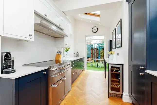 Detached House for Sale Lavington Road Northfields Ealing W13