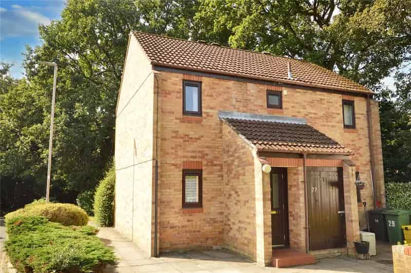 Flat For Sale , Leeds, England