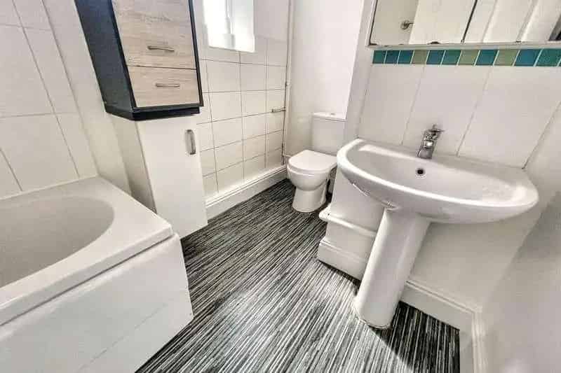 2 Bed Ground Floor Flat for Sale