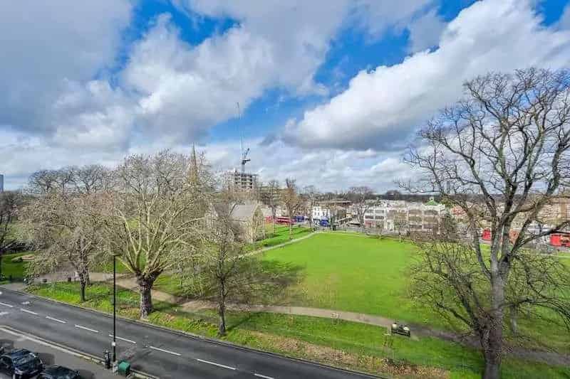 1 Bed Flat for Sale in Chiswick Turnham Green