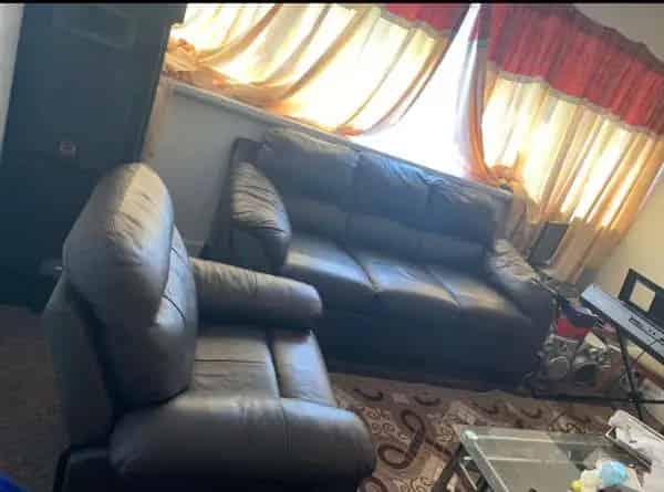 1 Bedroom Flat 3rd Floor Lift Access