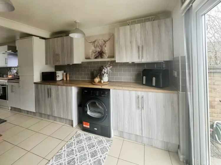 3 Bedroom House For Sale Near Schools and Transport