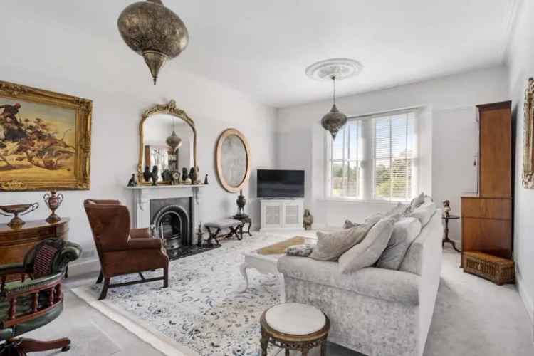 2 Bedroom Flat for Sale: 1300 sq ft Duplex with Garden and Garage