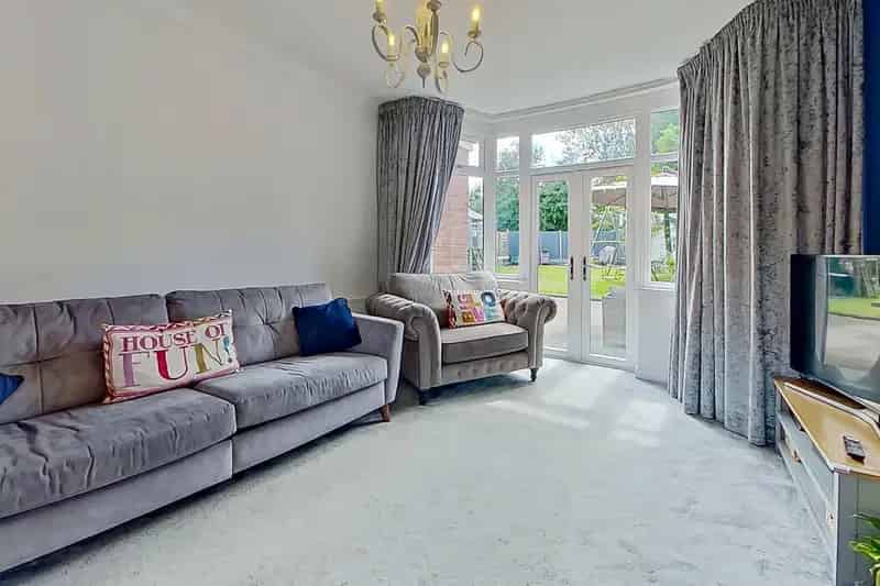 4 Bedroom Detached House for Sale Castle Bromwich