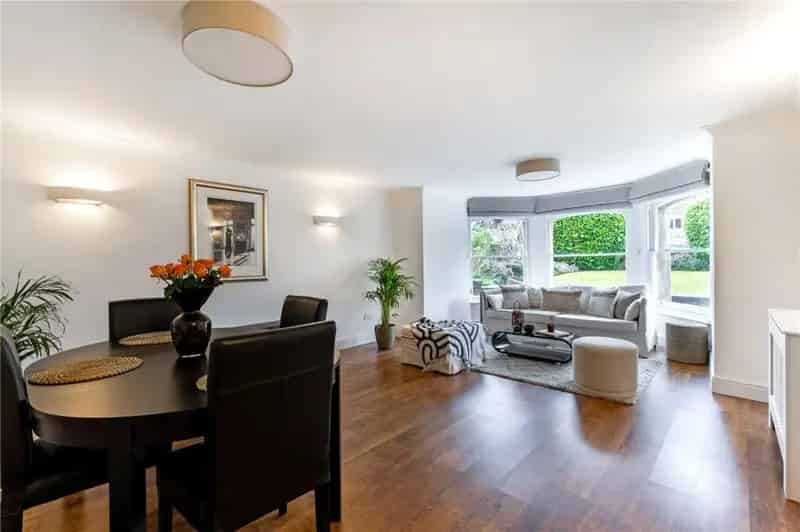 3 Bedroom Apartment for Sale in Sneyd Park