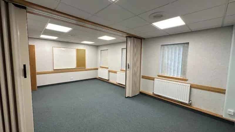 Commercial property For Rent , Cumbernauld, Scotland
