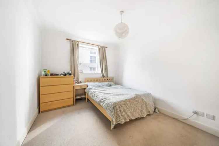 One Bedroom Flat near Tube Links Canal Walks Modern Development