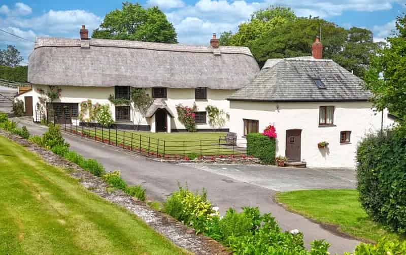 Grade II Listed Thatched Cottage 6 Acres Devon