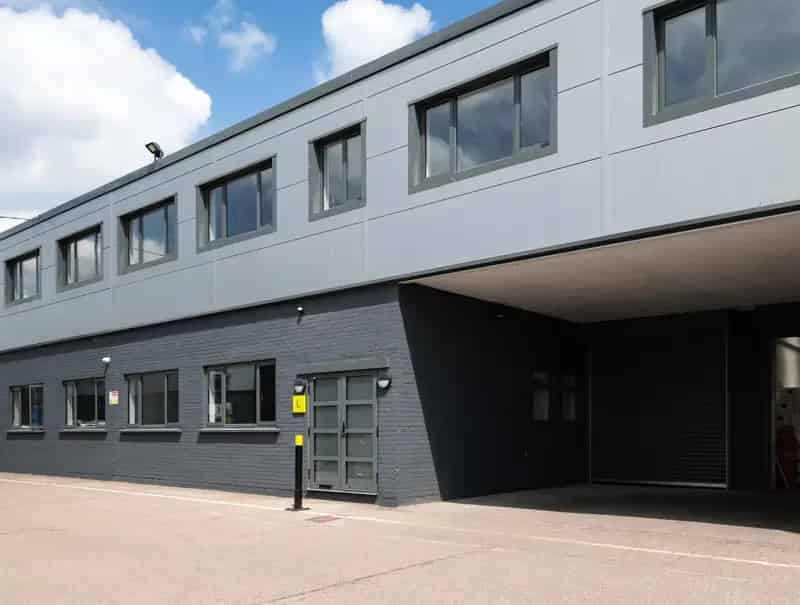 Refurbished Warehouse Unit Near Junction 5 M1