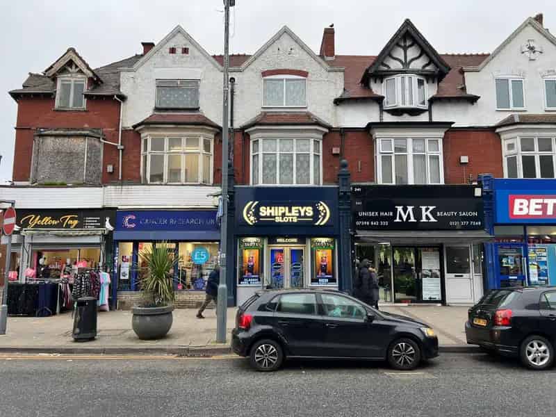 Freehold Commercial Unit with Residential Development Potential