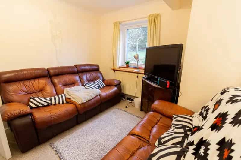 1 Bedroom Flat To Rent Available September 15 2025