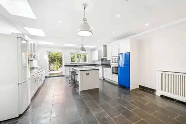 Four Double Bedroom Terraced House for Sale London SW6