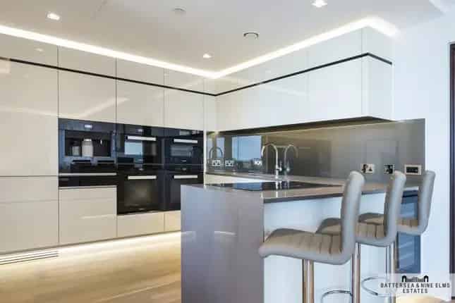 Luxury 3-Bed Flat in The Corniche with River Views
