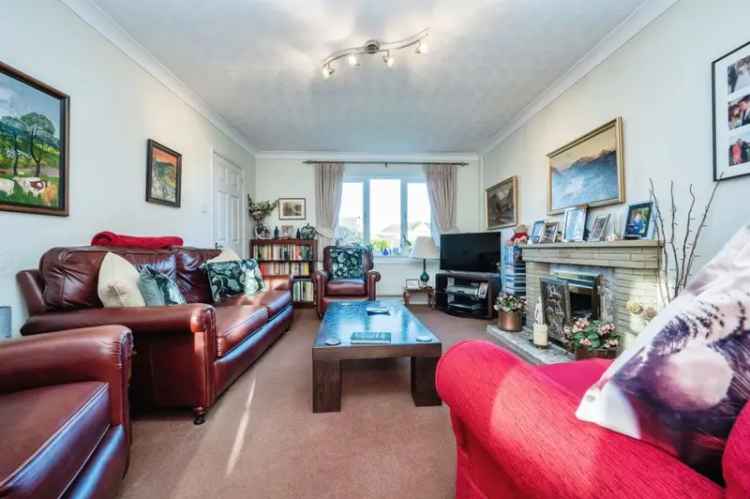 House For Sale in Membris Way, Hinton, England