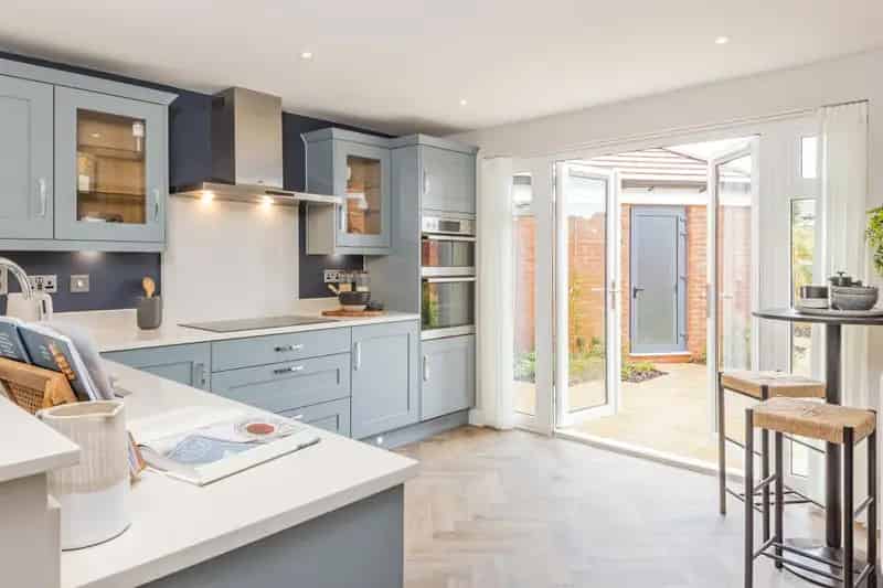 4 Bed House For Sale - Open Plan Living, Family Home