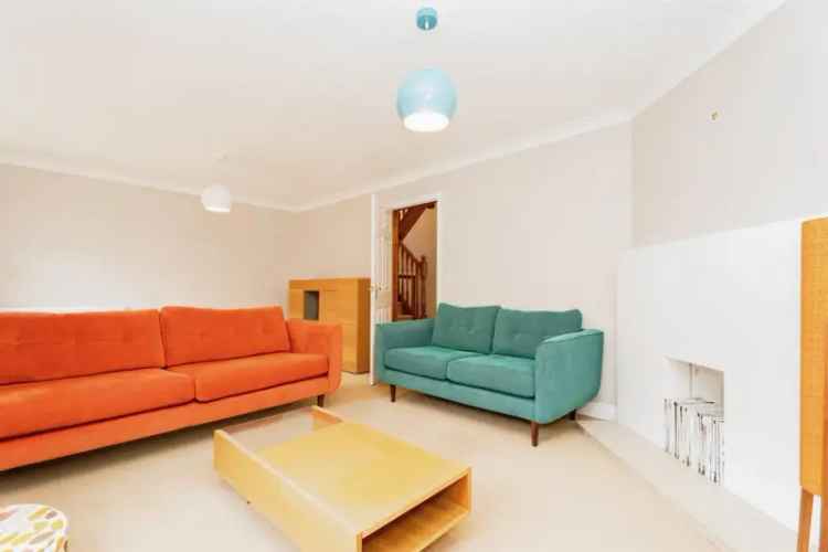 3 Bed Detached House Briston Modern Family Home
