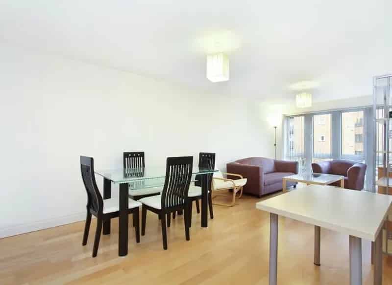 Two Bedroom Apartment with Balcony and Parking